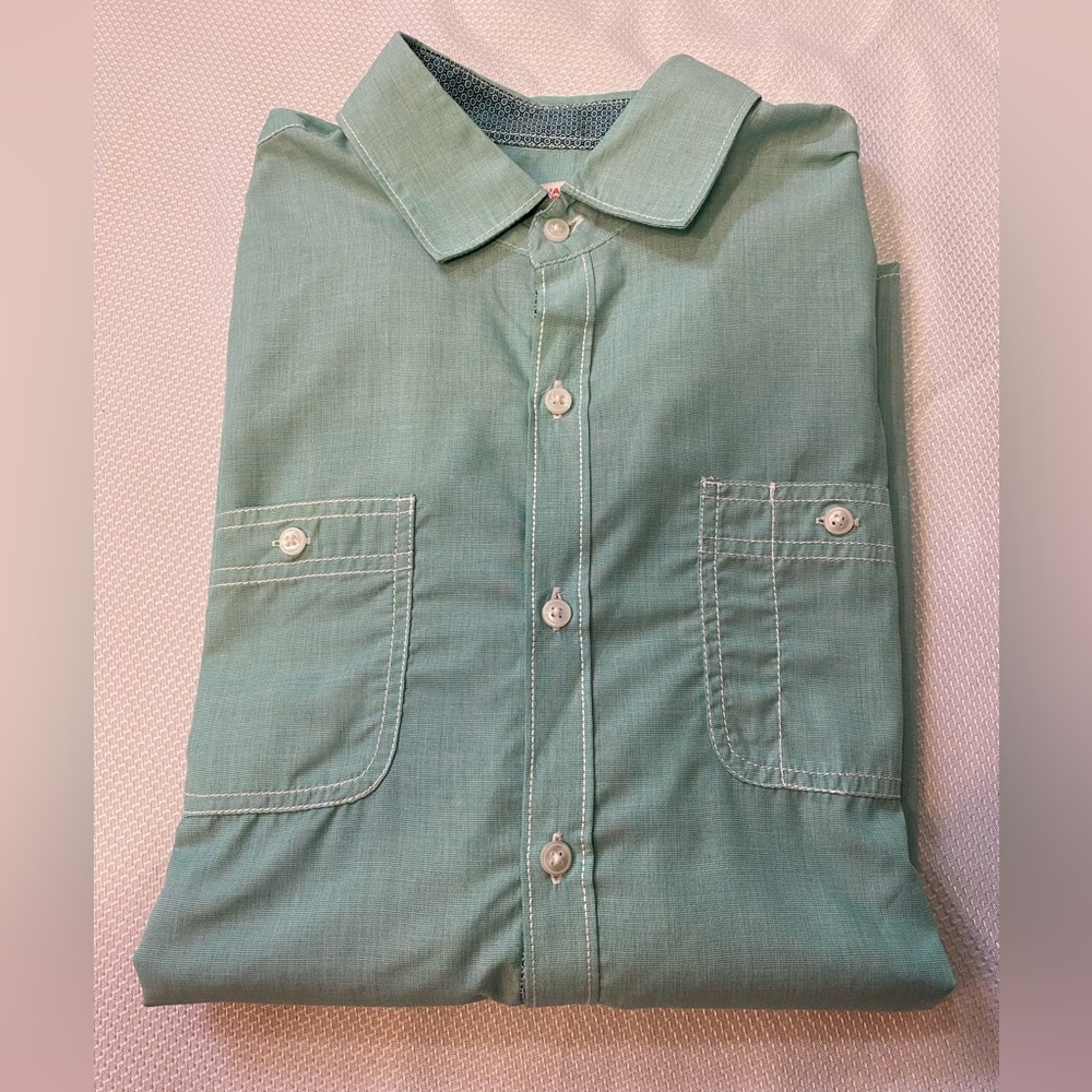 Michael Brandon Button Down dress shirt. Size Medium.